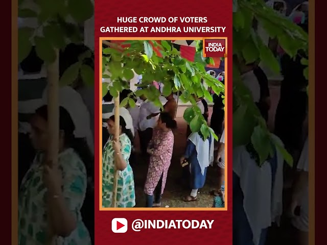 ⁣Huge Crowd Of Voters Gathered At Andhra University To Cast Vote | India Today News
