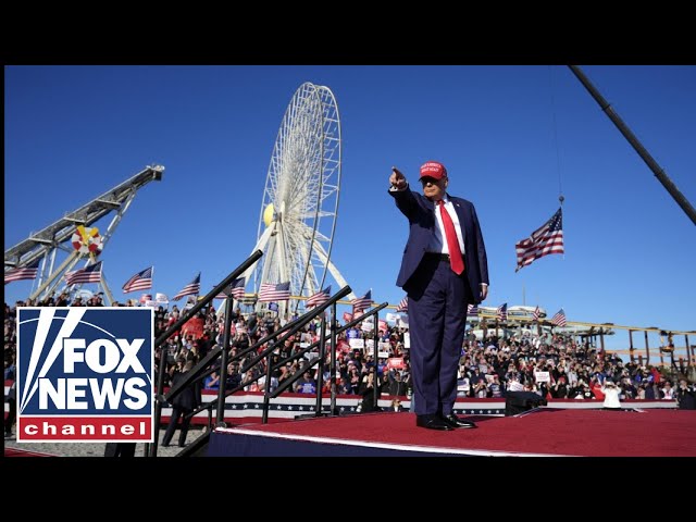 ⁣Trump draws as many as 100k supporters to rally in deep-blue state