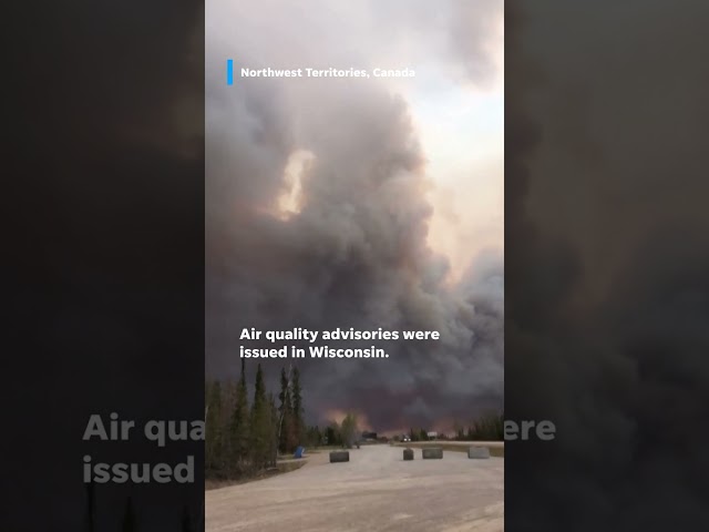 ⁣Wildfires prompt evacuations in Canada, air advisories in US #Shorts