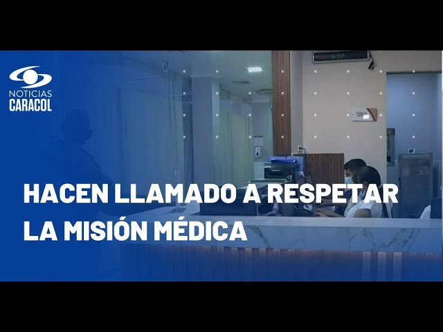 ⁣Paciente agredió a funcionarios de una clínica en Cartagena porque no lo atendían: video