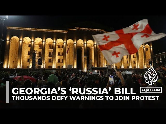 ⁣Thousands of Georgians defy warnings to join protest against ‘Russia’ bill