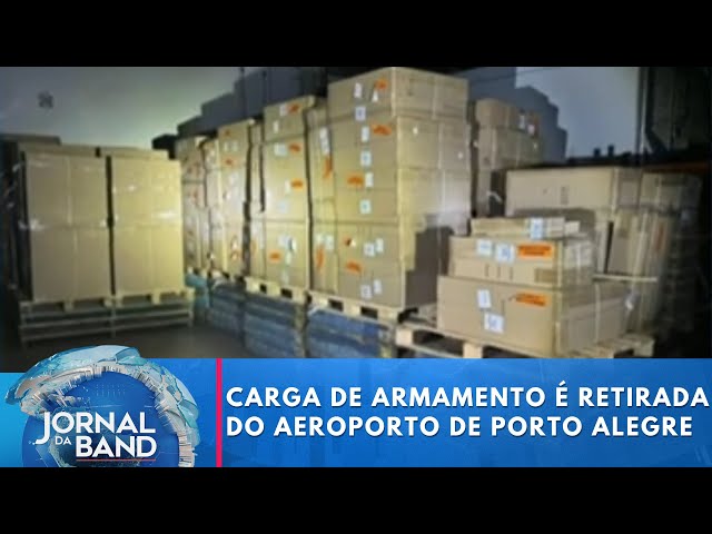 ⁣Carga de armamento é retirada do Aeroporto de Porto Alegre | Jornal da Band