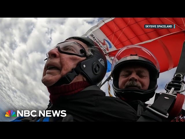 ⁣106-year-old Texas man takes back oldest skydiver record