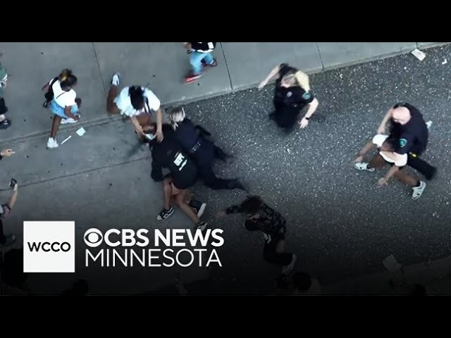 ⁣Brawl involving hundreds of teens in Blaine caught on camera