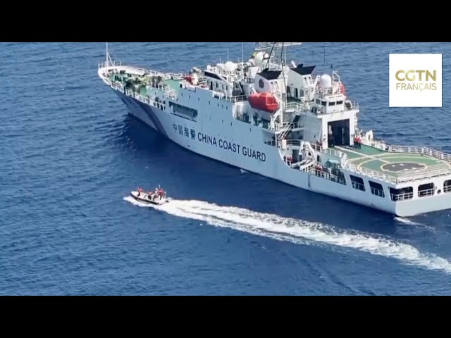 ⁣Les garde-côtes chinois effectuent un exercice de sauvetage en mer de Chine méridionale