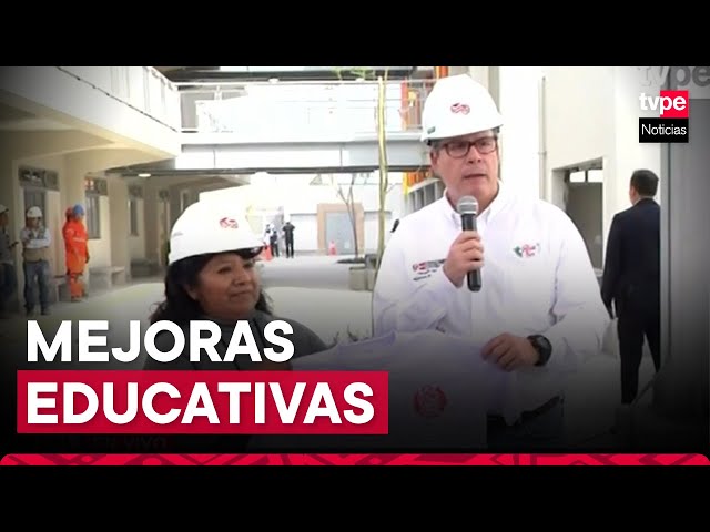 ⁣Ministro de Educación supervisa reconstrucción de colegio