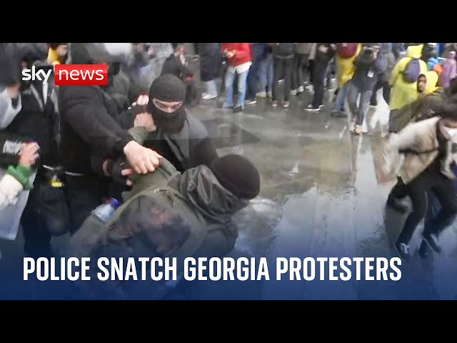 ⁣Protesters smash barriers at Georgia's parliament after divisive bill passed