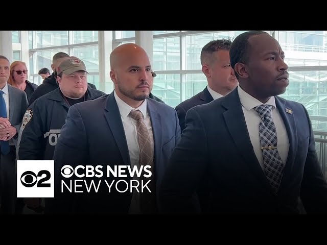 ⁣NYPD sergeant comes face to face with family of suspect killed with cooler