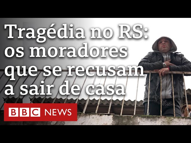 Os moradores que continuam dentro de casas inundadas pelas chuvas no Rio Grande do Sul