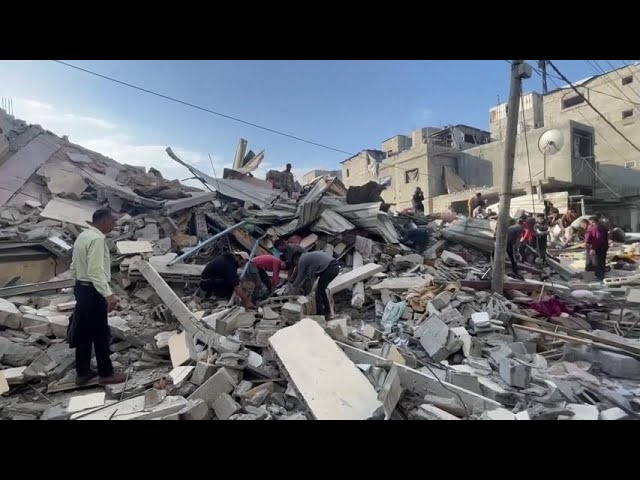 ⁣GLOBALink | Israeli airstrikes kill 40 in central Gaza refugee camp