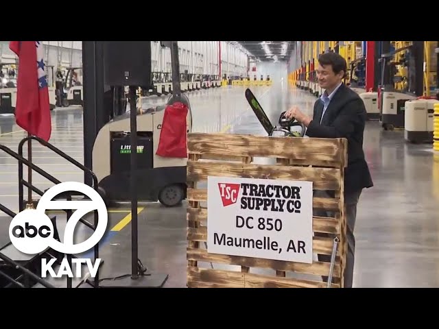 ⁣Grand opening of tractor supply center brings 500 new jobs to Maumelle