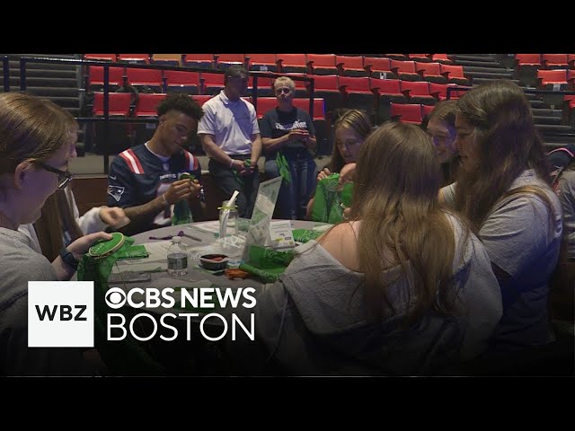 ⁣Patriots players have conversation about mental health with North Attleboro students