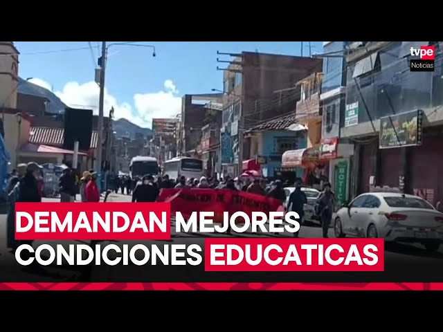⁣Huancavelica: estudiantes toman campus y bloquean vías