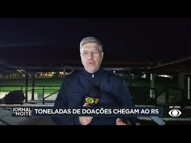 Toneladas de doações chegam ao RS