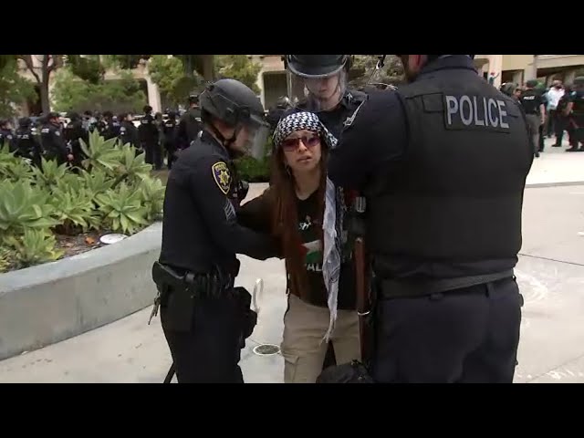 ⁣Several protesters arrested at UC Irvine as authorities clear pro-Palestinian encampment