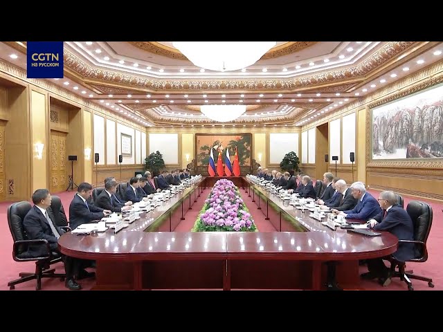 ⁣Председатель КНР Си Цзиньпин провел переговоры с Президентом России Владимиром Путиным