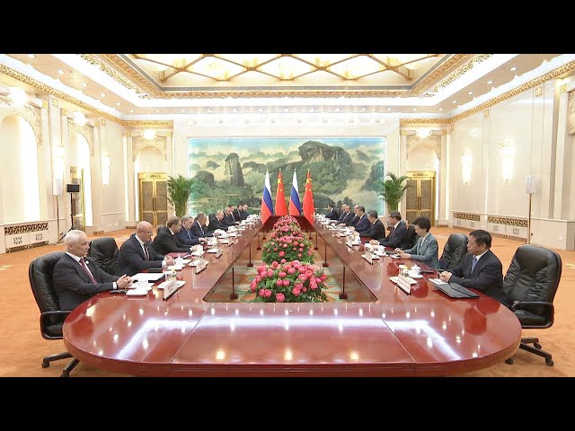 ⁣شي جين بينغ يهنئ بوتين على بدء فترة رئاسية خامسة