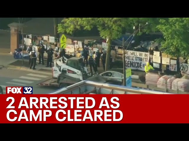 ⁣2 arrested in Chicago police raid of DePaul University encampment