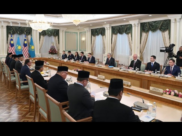 ⁣Президент провел переговоры с Анваром Ибрагимом в расширенном составе