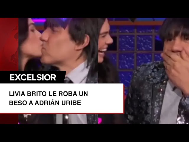 ⁣Livia Brito le roba un beso a Adrián Uribe; así reaccionó el actor