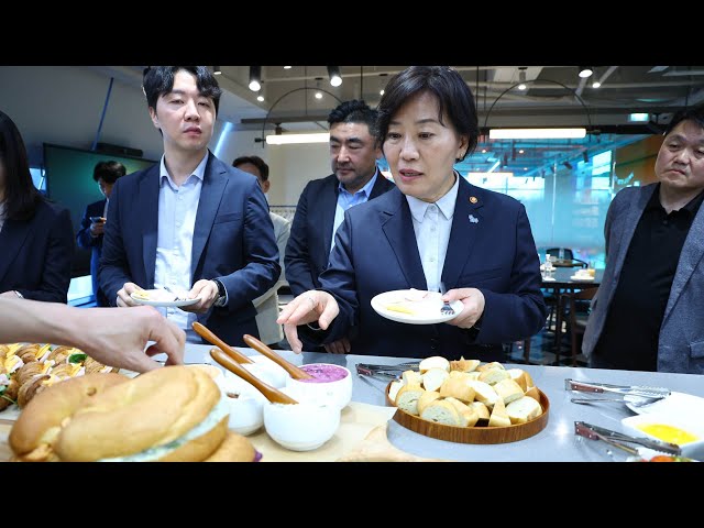 '가루쌀 대체유' 나온다…정부 "쌀 가공산업 육성" / 연합뉴스TV (YonhapnewsTV)