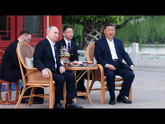 ⁣Xi Jinping holds restrictive meeting with Putin at Zhongnanhai