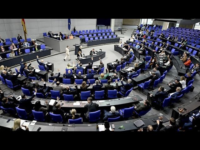 ⁣Le Parlement allemand débat sur la hausse de la violence politique
