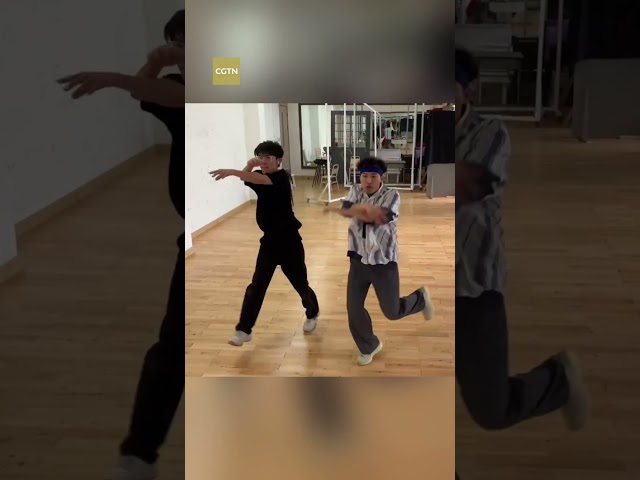 ⁣B boy duo showcase #BreakdanceParis routine