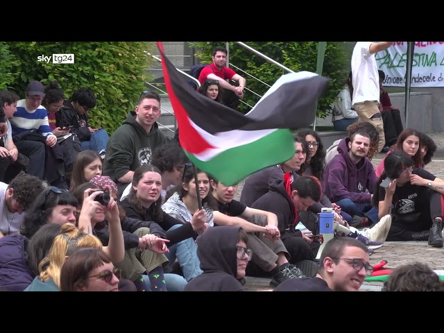 ⁣Torino, studenti pro Palestina occupano le Università