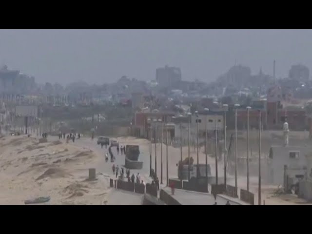 ⁣Trucks transport aid from new Gaza pier