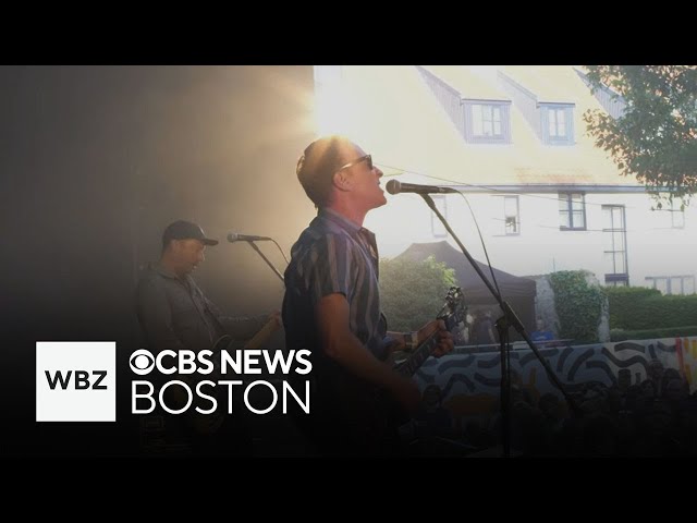 ⁣Boston-based band "Buffalo Tom" set to release their new album "Jump Rope"
