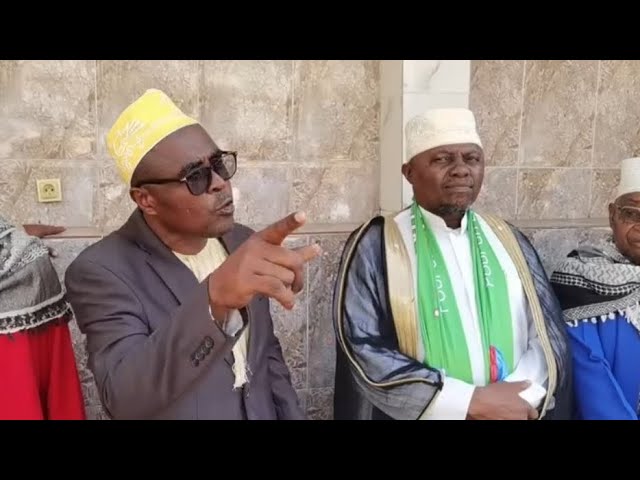 ⁣Yezadjiri Hindri : Maître Mahamoud et Youssouf Boina adresse un message à la population.
