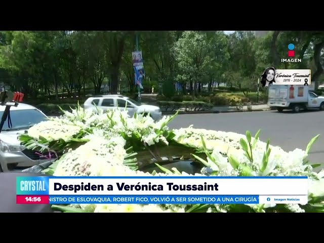 ⁣Familiares y amigos le dan el último adiós a Verónica Toussaint