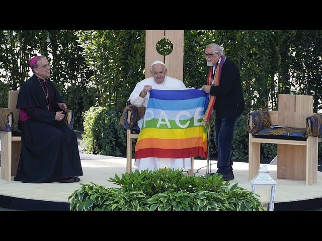 ⁣Pope Francis encourages forgiveness and love in visit to Verona