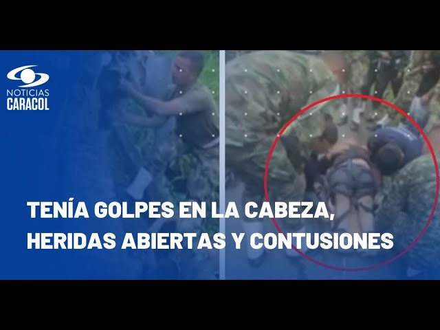 ⁣Soldados hacen una soga con sus uniformes y rescatan a ciclista que cayó a un abismo en Mocoa