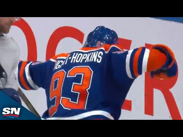 ⁣Connor McDavid Feeds Ryan Nugent-Hopkins Backhand For A Sweet Rush Goal