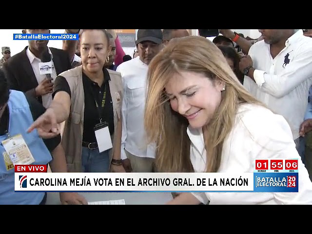 ⁣Carolina Mejía dice que proceso transcurre de manera tranquila; acude a votar