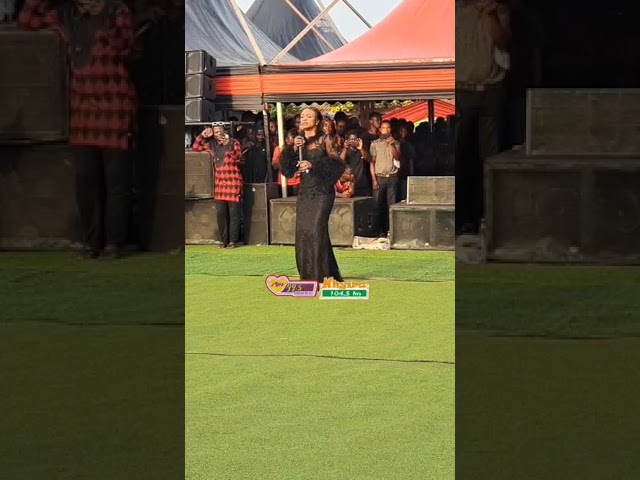 ⁣Diana Asamoah delivered an outstanding performance at the final funeral Rites of the late John Kumah