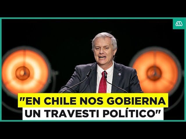 ⁣"En Chile nos gobierna un travesti político": Kast critica a Presidente Boric en España