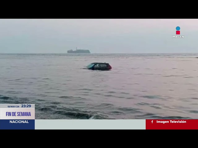 Camioneta aparece dentro del mar en Coatzacoalcos, Veracruz