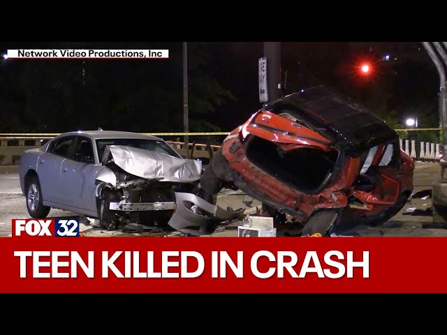 ⁣Teen killed, 4 others injured in high-speed crash on Chicago's West Side