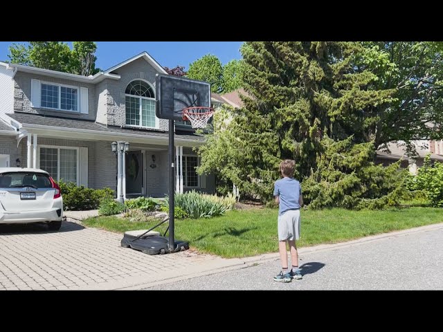 ⁣Here's why there is a crack down on street basketball nets in Ottawa