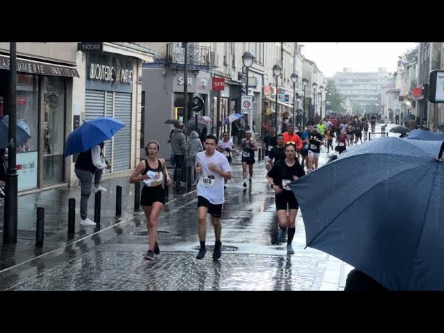 ⁣10 Km de Saint-Dizier : 900 coureurs malgré la pluie