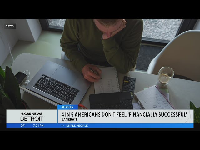 ⁣Study shows 4 in 5 Americans don't feel "financially successful"