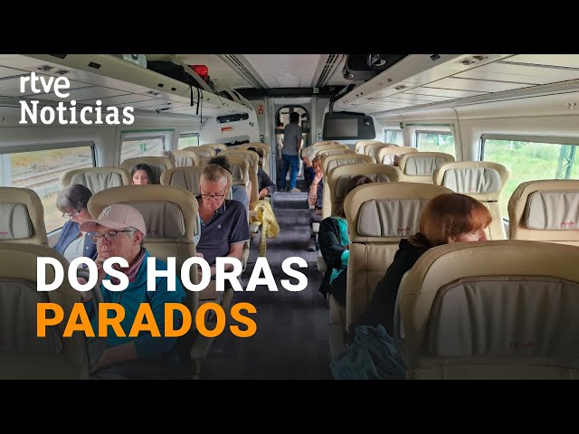 ⁣El TREN AVRIL que une GALICIA con MADRID se estrena con una AVERÍA y ENORMES RETRASOS | RTVE