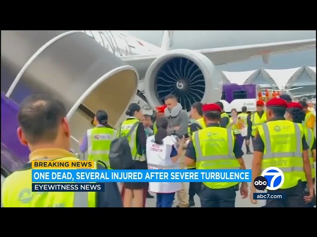 ⁣1 dead, others injured after "severe" turbulence on Singapore Airlines flight