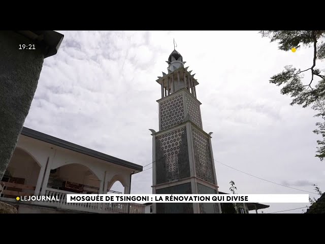 ⁣Mosquée de Tsingoni : la rénovation qui divise