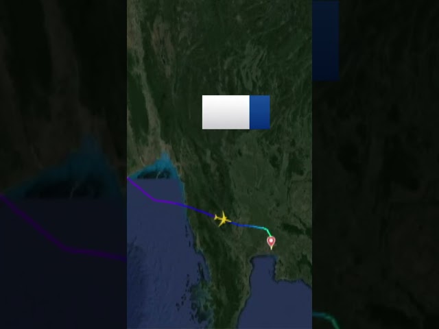 ⁣Moment plane hits turbulence mapped