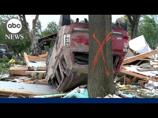 ⁣Deadly tornado devastates Iowa town