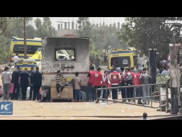 ⁣Death toll rises to 11 as minibus plunges into Nile in Egypt